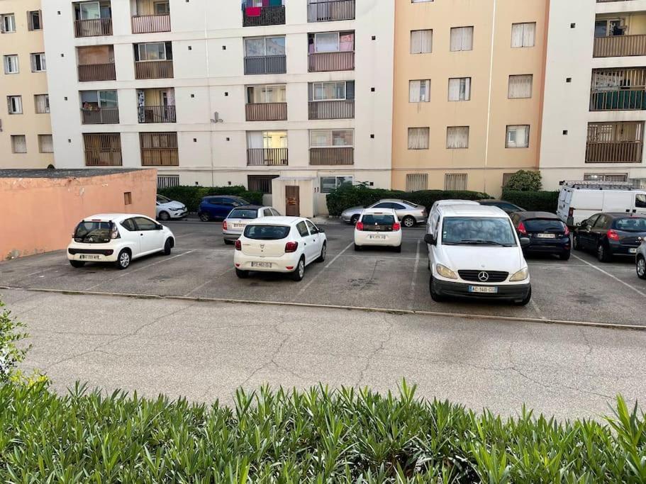 Jolie Charmant T3 Refait A Neuf A מרסיי מראה חיצוני תמונה